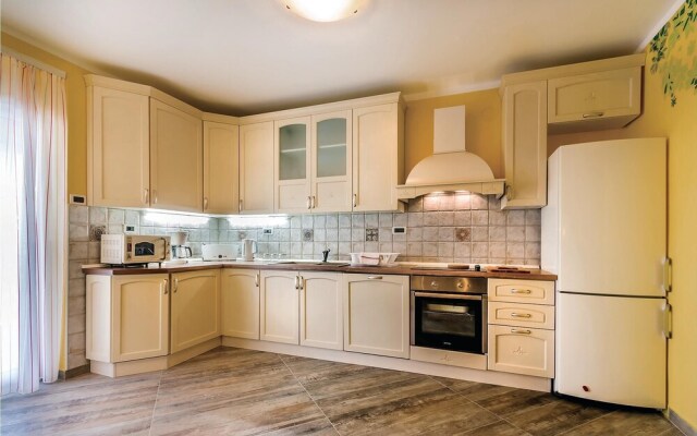 Nice Home in Matulji With Wifi and 4 Bedrooms