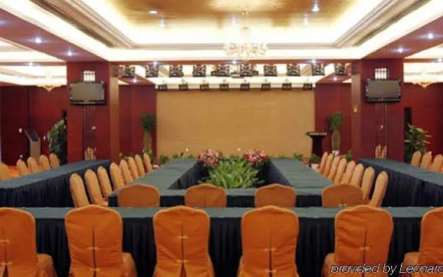Wuhan Newport International Hotel