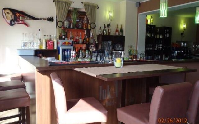 lukAs Restaurant Hotel Lounge Bar
