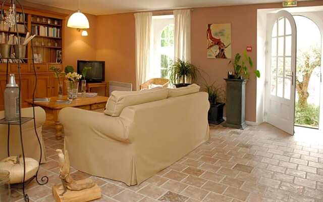 Gîtes & Maison dHôtes La Maison Vieille