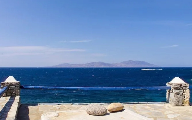 Cavo Delos