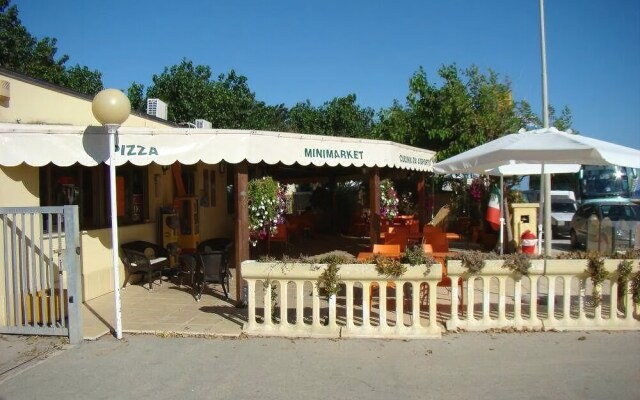 Pet Family Camping Cortina