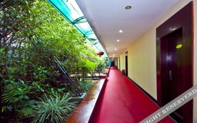 Xintianhui Business Hotel