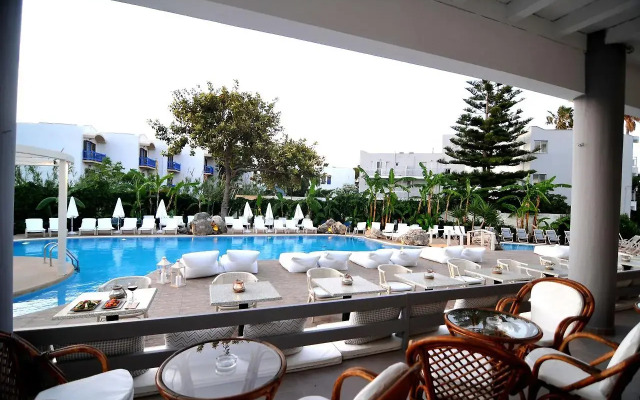 Palm Beach Hotel - Adults only