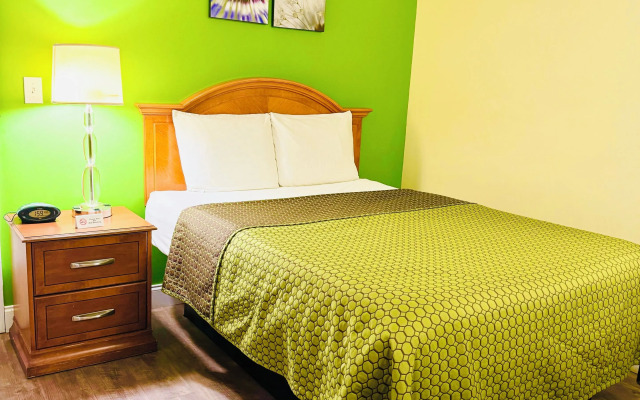 Red Roof Inn & Suites Cleveland, TN