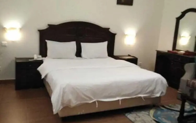 Amana Alfakhera furnished unit 2