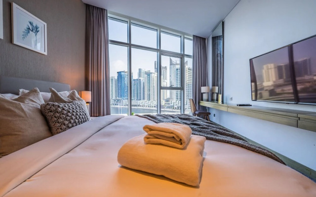 Monty - Eloquent Cozy Studio with Incredible Canal Views