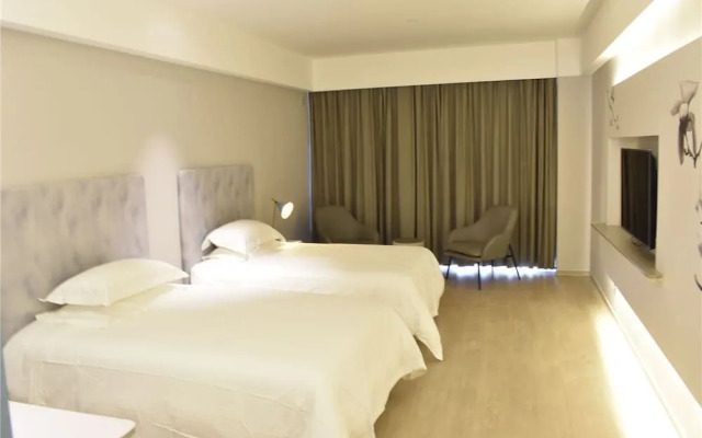 Lhasa Railway Station Magnolia Hotel