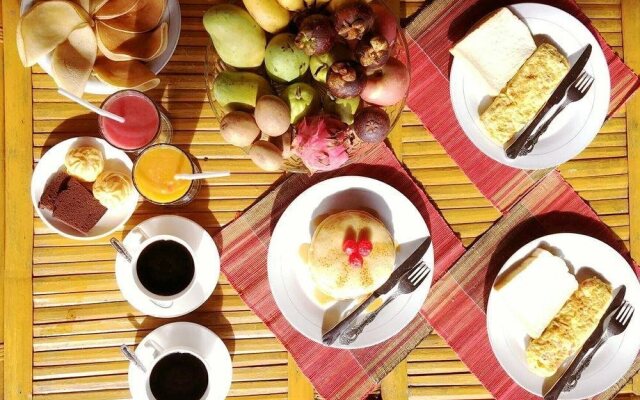 Simeulue Nanik Surfcamp