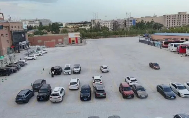Yuezhitu Hotel (Kashgar Ancient City Scenic Area) – Outside – Kashgar
