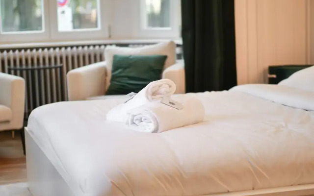 VIP Suite Apartment - 5 min walk center