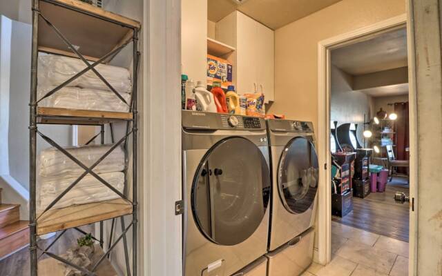 Lavish Family Escape w/ Game Room in Avondale!