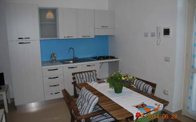 All'ombra del Carrubo