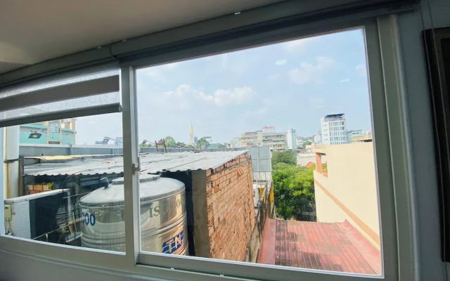 Home Away Do Quang Dau