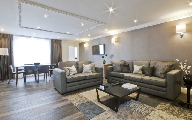 Queensgate Court