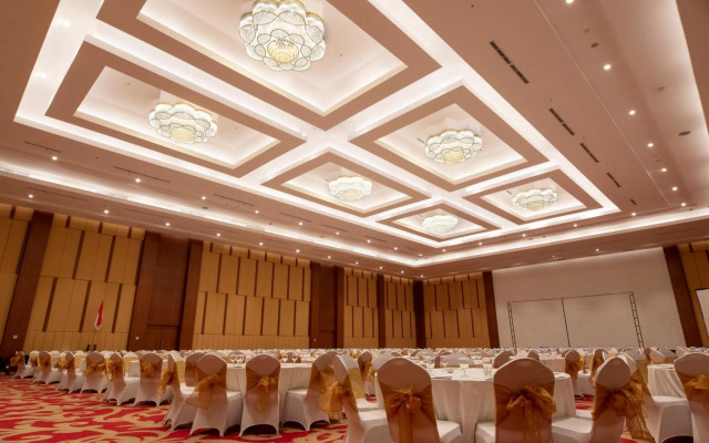 Avenzel Hotel & Convention Cibubur