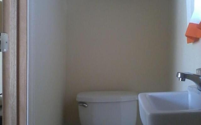 Hiland Terrace Hotel