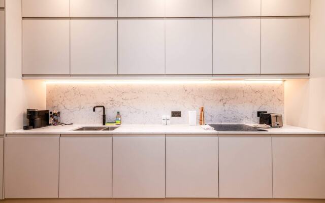 Modern Apartment Near Central London