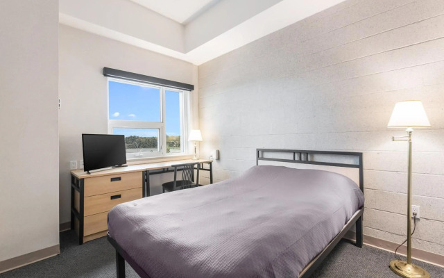 Residence & Conference Centre - Hamilton