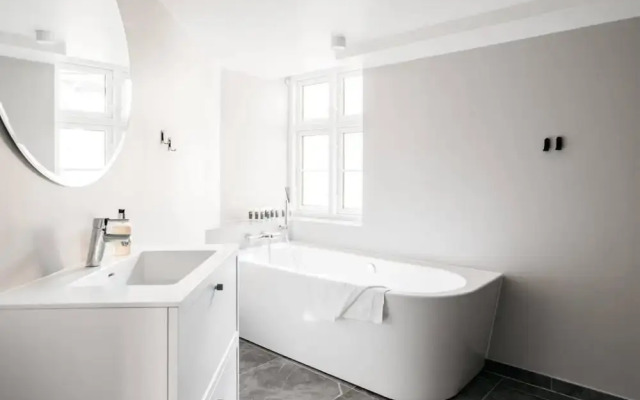 CPH s Finest - 220sqm Luxury Apt - City Central