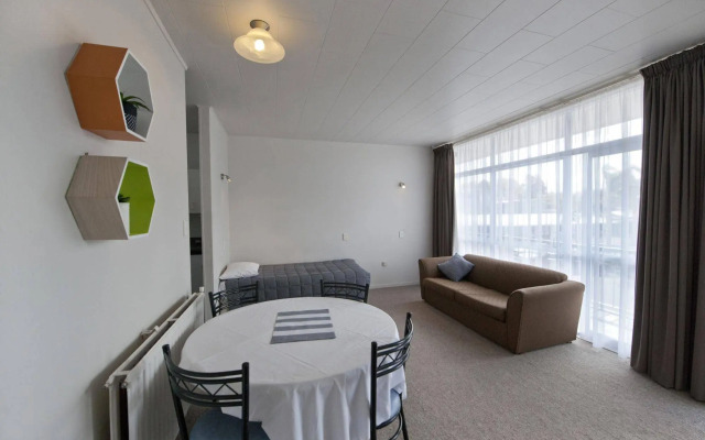 Aura Accommodation