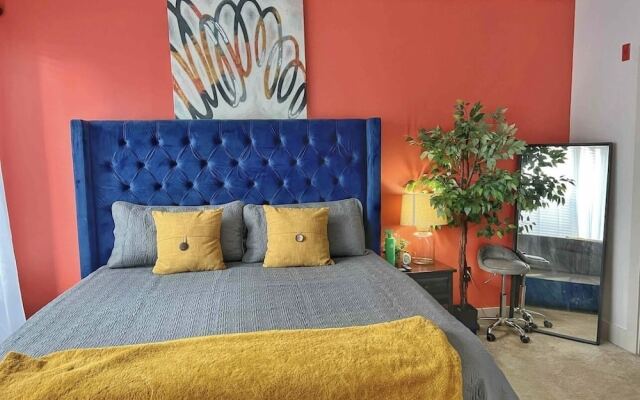 2 Two King Bed Buckhead Condo