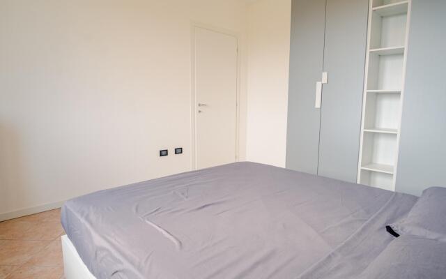 The House in the Vineyard - Italian Homing