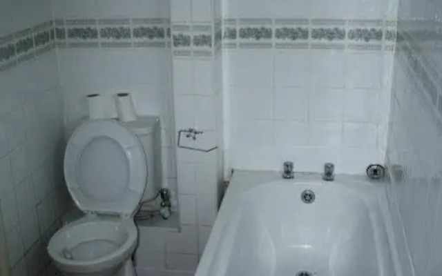 Russell Scott Backpackers Hostels