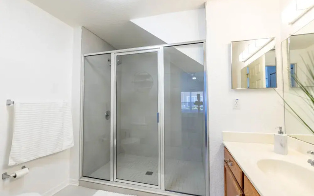 Fantastic Townhouse With a Themed Room Near Disney by Redawning