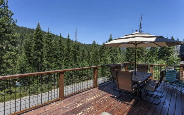 Shelton Kingswood Luxury Home By RedAwning