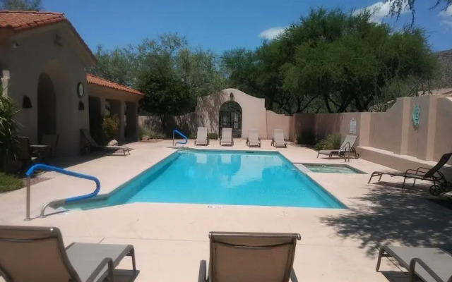Casitas at Sabino Springs