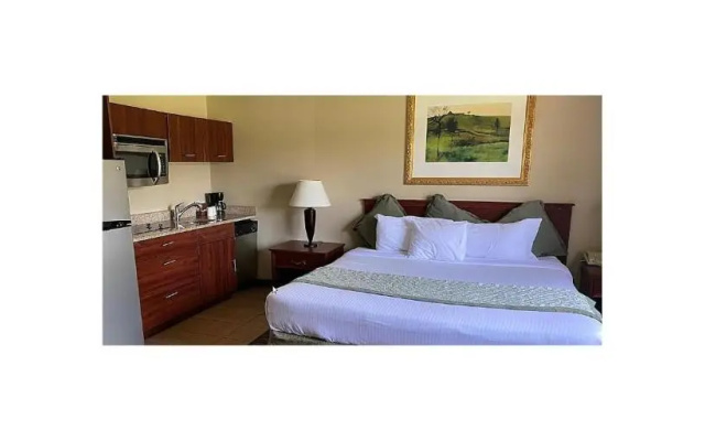 Candlewood Suites Wichita Northwest by IHG