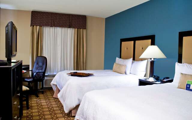 Hampton Inn & Suites Charlotte Airport