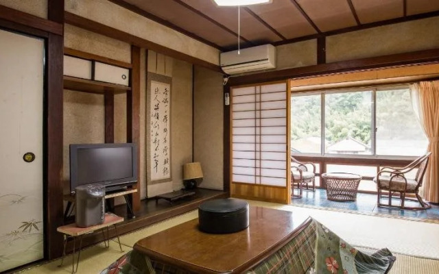 Izumiya Ryokan