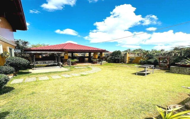 Villa Adelle At Silang