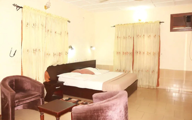 Liz Ani Hotel