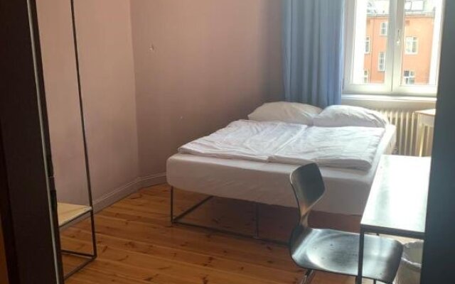 36 Rooms Hostel