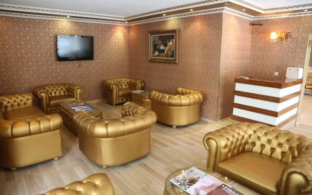 Golden Boutique Hotel