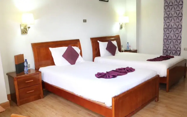 Mm Hotel