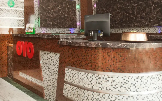 OYO 343 Pop Life Hotel
