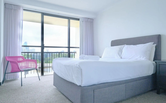 River Plaza Apartments