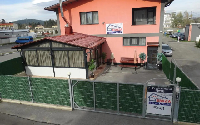 Apartments EMIZA