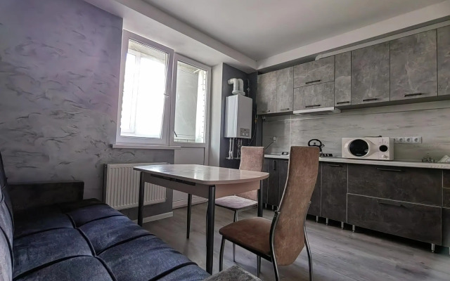 Apartments on Rogozhnikova street 21/1