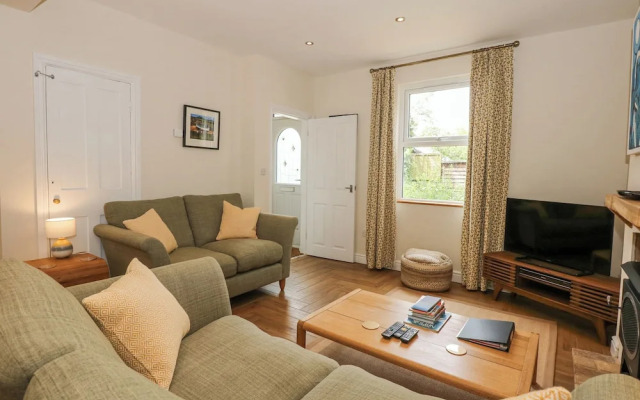 6 Melinda Cottage