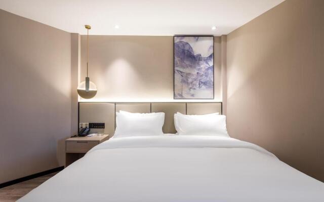 Xinhuating Business Hotel