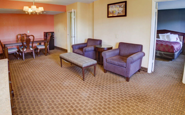 Econo Lodge at Military Circle