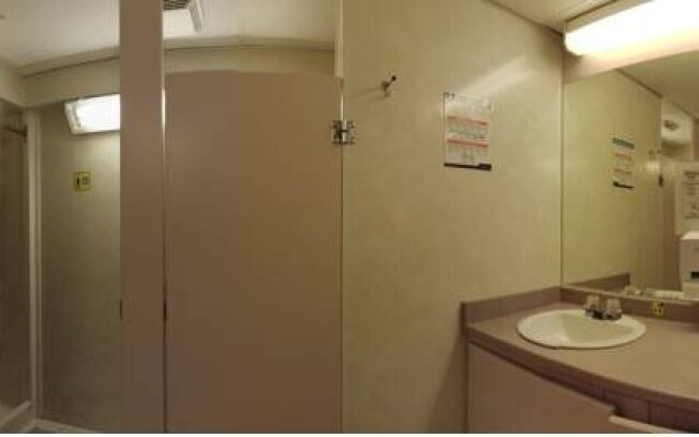 HI-Castle Mountain Hostel