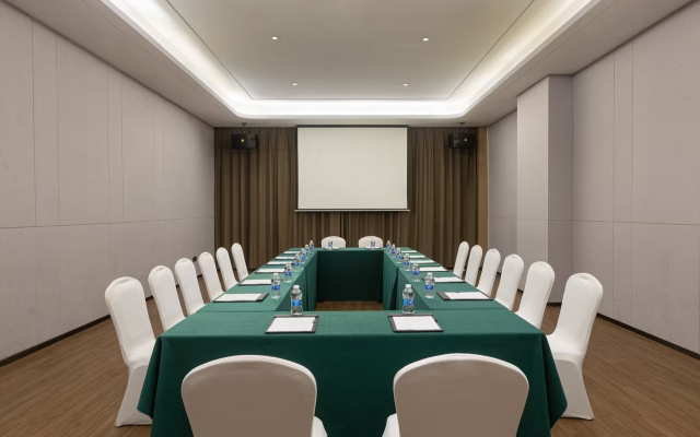 Ramada Hunan  Financial Center