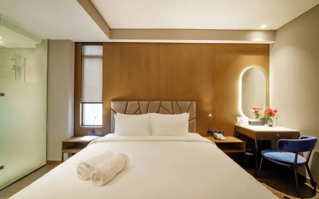 Nhat Ha Lavish Hotel