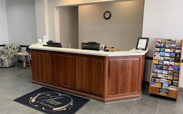 Elwood Hotel & Suites